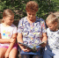 Акция «Читающие бабушки – внукам» - Комитет культуры, спорта и архивного дела